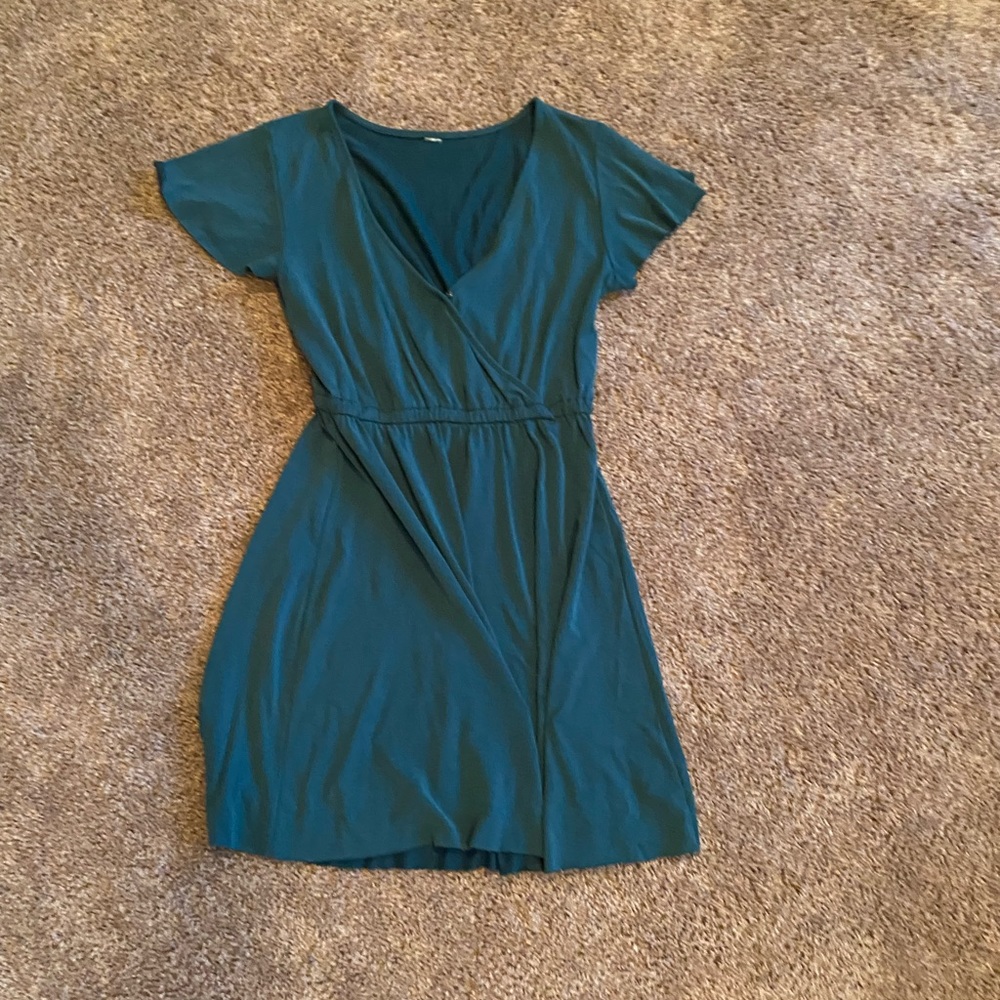 Super cute flowy dress